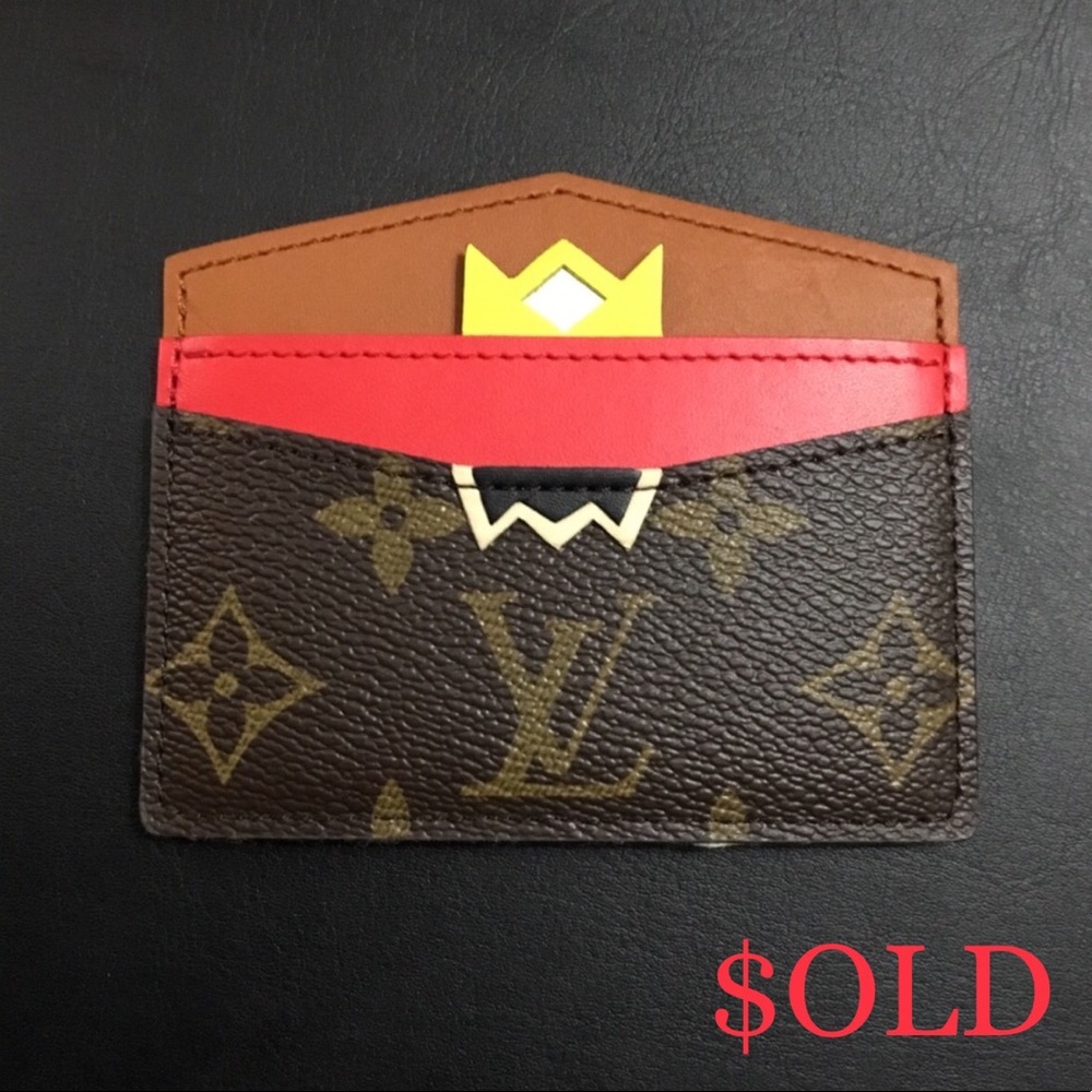 $OLD🤑 🆕 LV Tribal Mask Card Holder